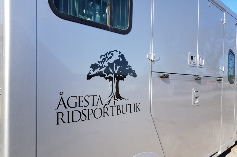 logga hästbuss